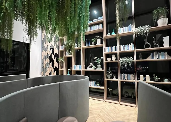 Niche Mono Mega Space Bangna1